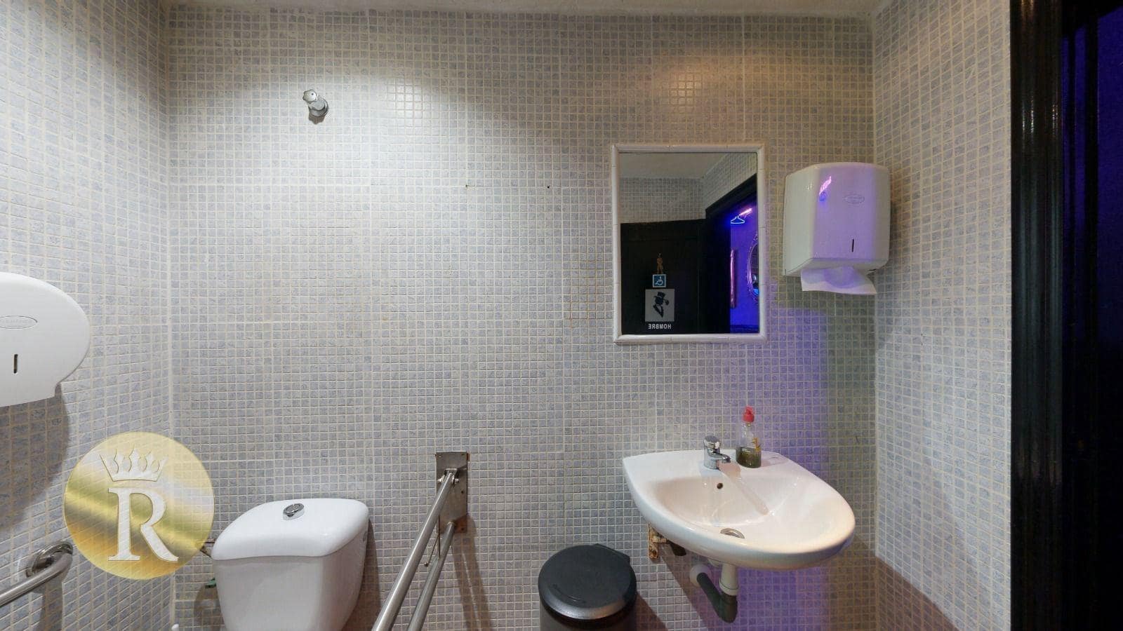 21 soveværelse Guesthouse/B & B til salg i Torrevieja - € 950.000 (Ref: 8552158)