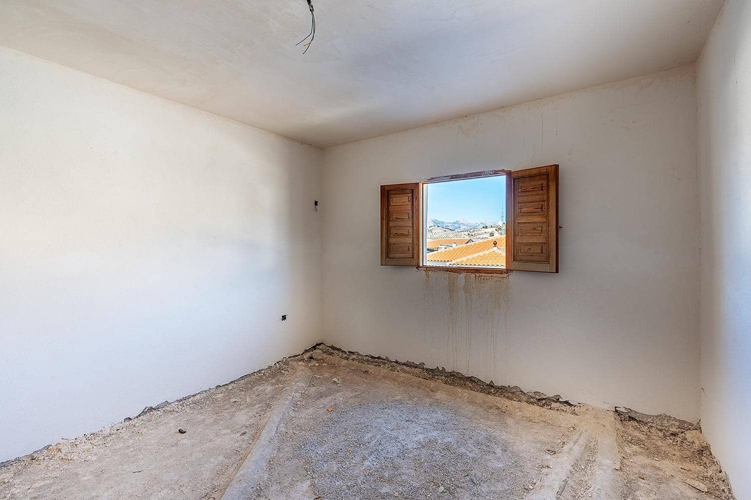 11 soveværelse Finca/Landehus til salg i Cortes de Baza med garage - € 120.000 (Ref: 8928906)