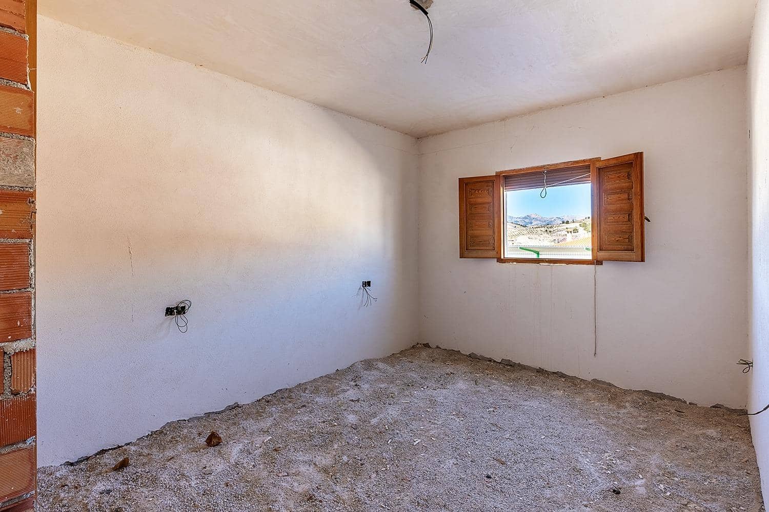 11 soveværelse Finca/Landehus til salg i Cortes de Baza med garage - € 120.000 (Ref: 8928906)