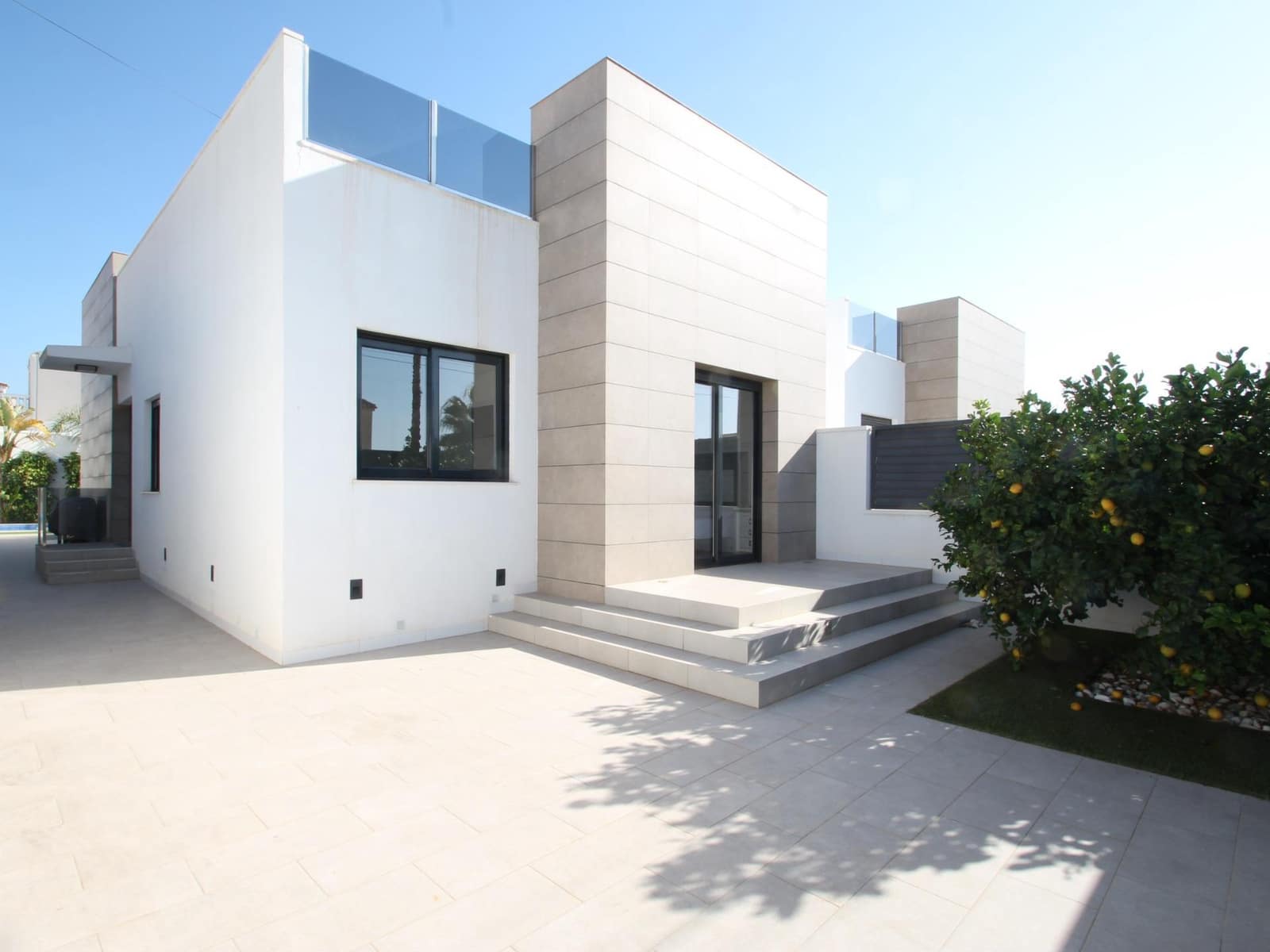 3 sypialnia Willa do wynajęcia w La Siesta z basenem - 2 500 € (Ref: 8968578)