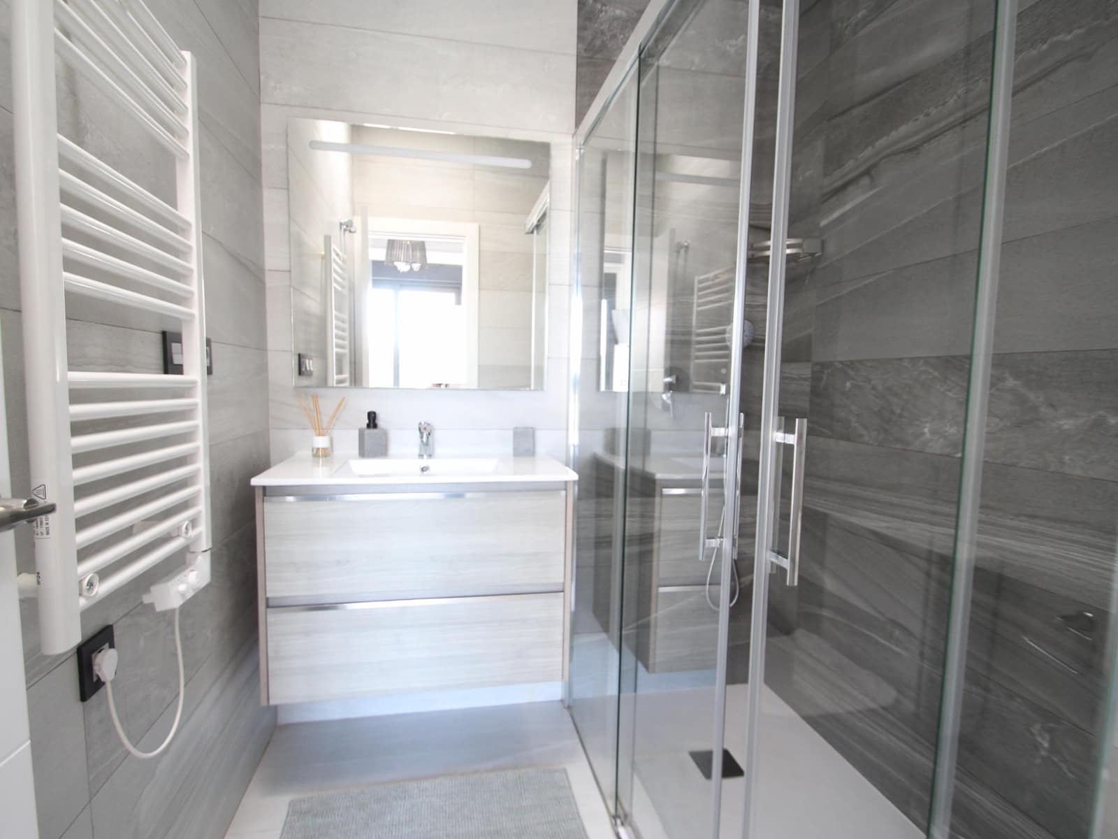 3 sypialnia Willa do wynajęcia w La Siesta z basenem - 2 500 € (Ref: 8968578)