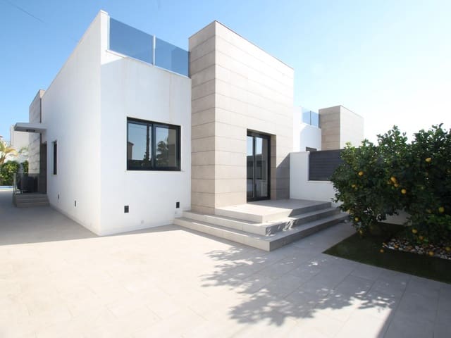 3 bedroom Villa for rent in La Siesta, Torrevieja with pool - € 2,500 (Ref: 8968578)