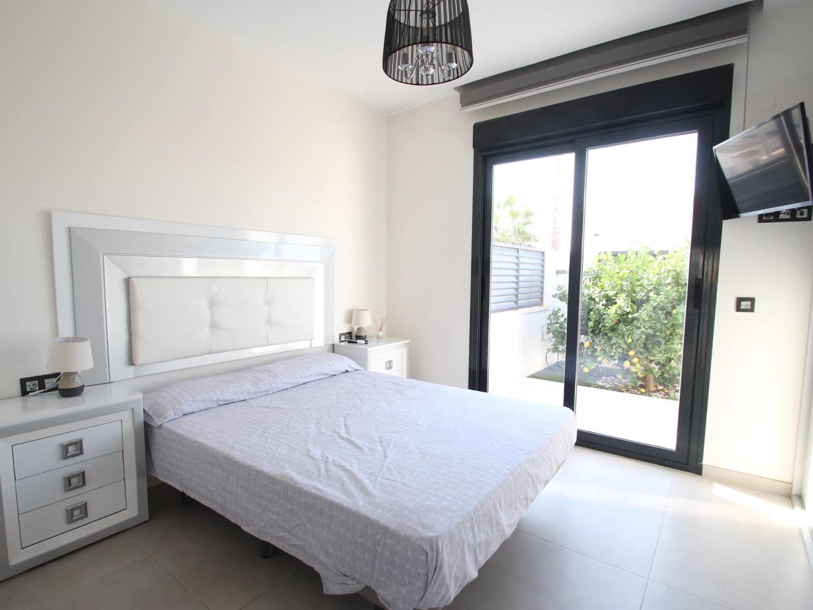 3 sypialnia Willa do wynajęcia w La Siesta z basenem - 2 500 € (Ref: 8968578)