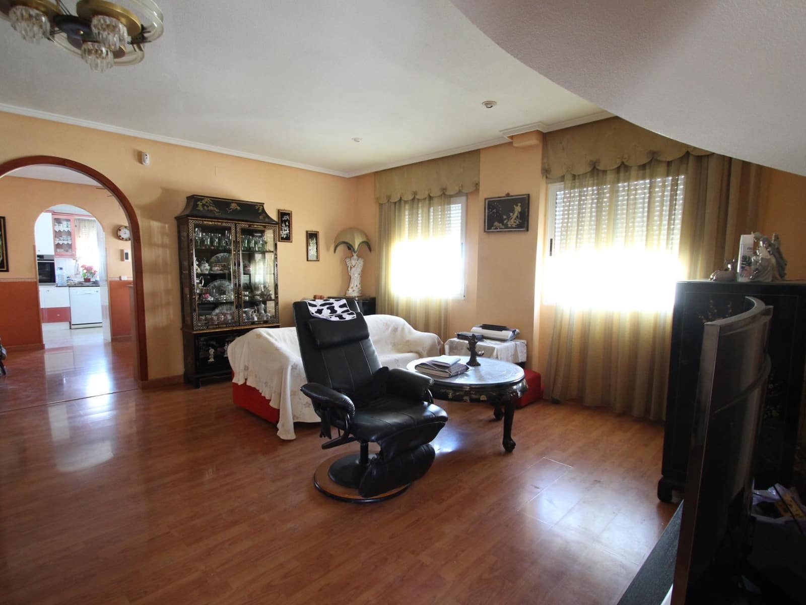 6 soveværelse Villa til salg i San Luis med swimmingpool garage - € 474.900 (Ref: 8976328)