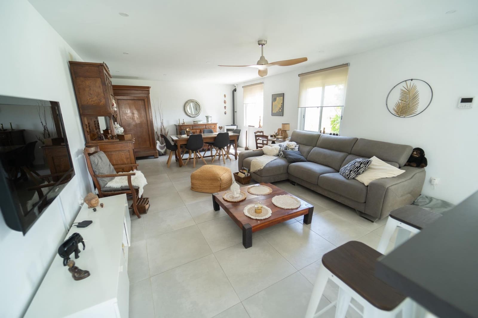 4 soveværelse Villa til salg i La Siesta med swimmingpool - € 495.000 (Ref: 8982551)