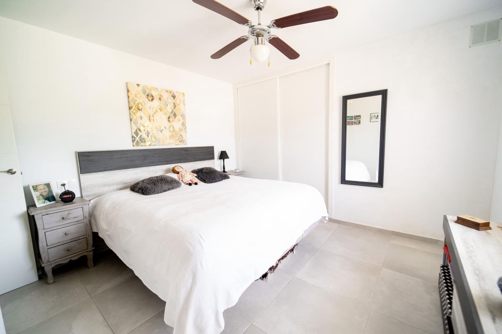 4 soveværelse Villa til salg i La Siesta med swimmingpool - € 495.000 (Ref: 8982551)