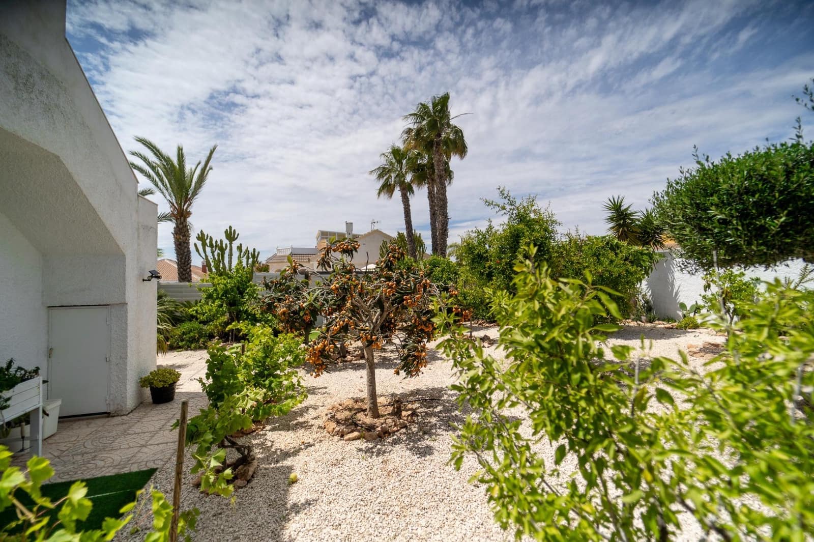 4 soveværelse Villa til salg i La Siesta med swimmingpool - € 495.000 (Ref: 8982551)