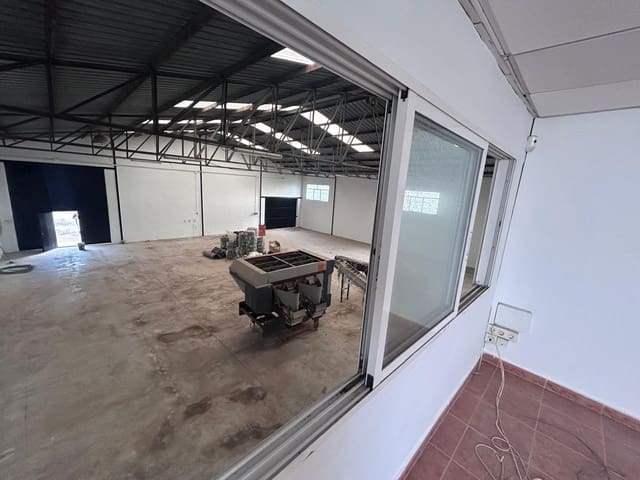 Entreprise à vendre à Dolores - 275 000 € (Ref: 9020718)