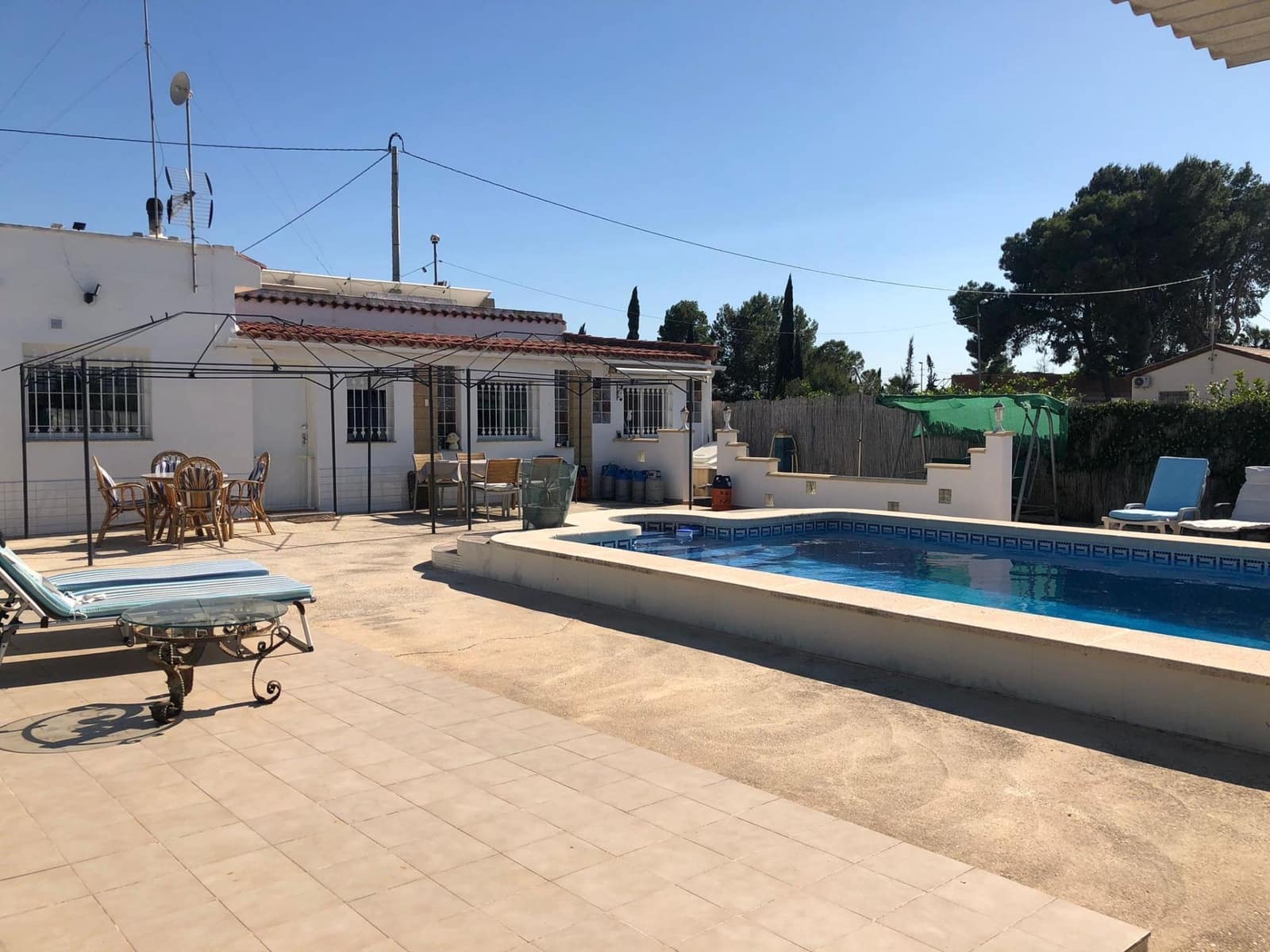 4 soveværelse Finca/Landehus til salg i Orihuela med swimmingpool - € 299.900 (Ref: 9023758)