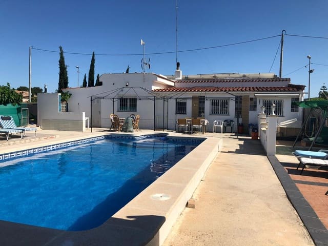 4 bedroom Finca/Country House for sale in Molins - Campaneta - San Bartolomé, Orihuela with pool - € 299,900 (Ref: 9023758)