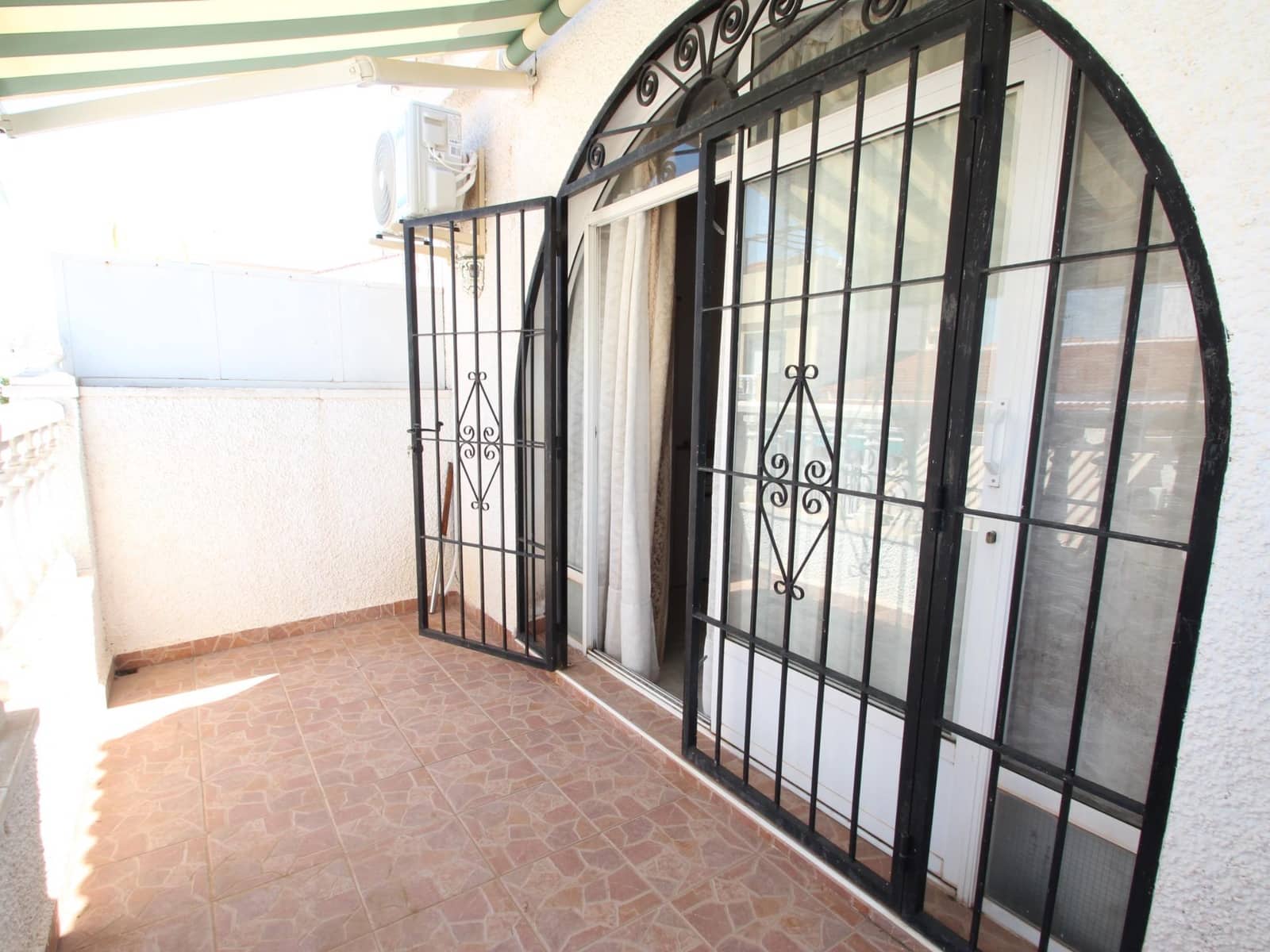 Bungalow de 2 habitaciones en La Siesta en venta - 129.900 € (Ref: 9023760)
