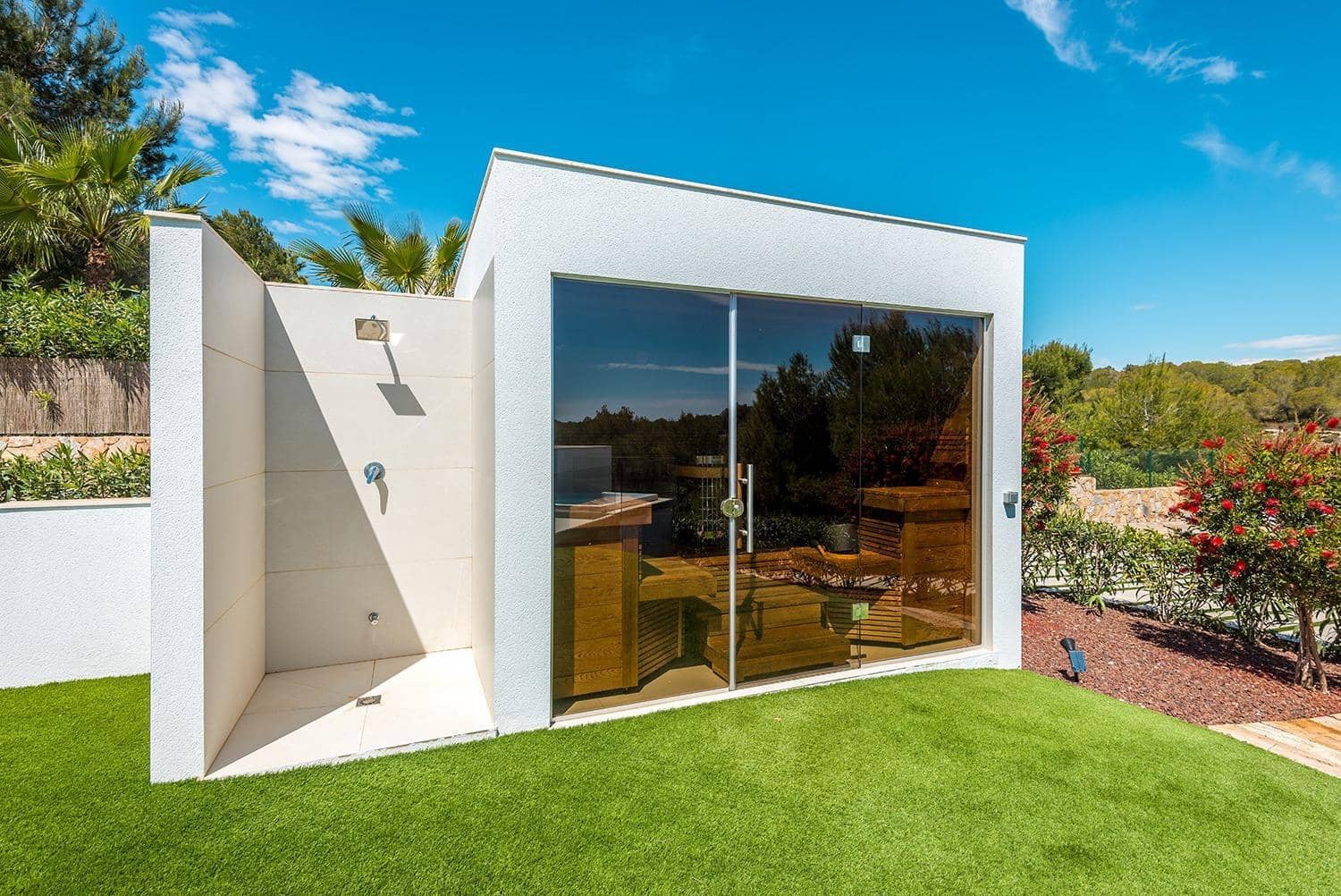 4 soverom Villa til salgs i Las Colinas Golf med svømmebasseng garasje - € 1 450 000 (Ref: 9049059)