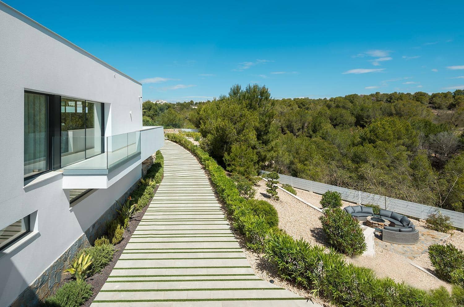 4 soverom Villa til salgs i Las Colinas Golf med svømmebasseng garasje - € 1 450 000 (Ref: 9049059)