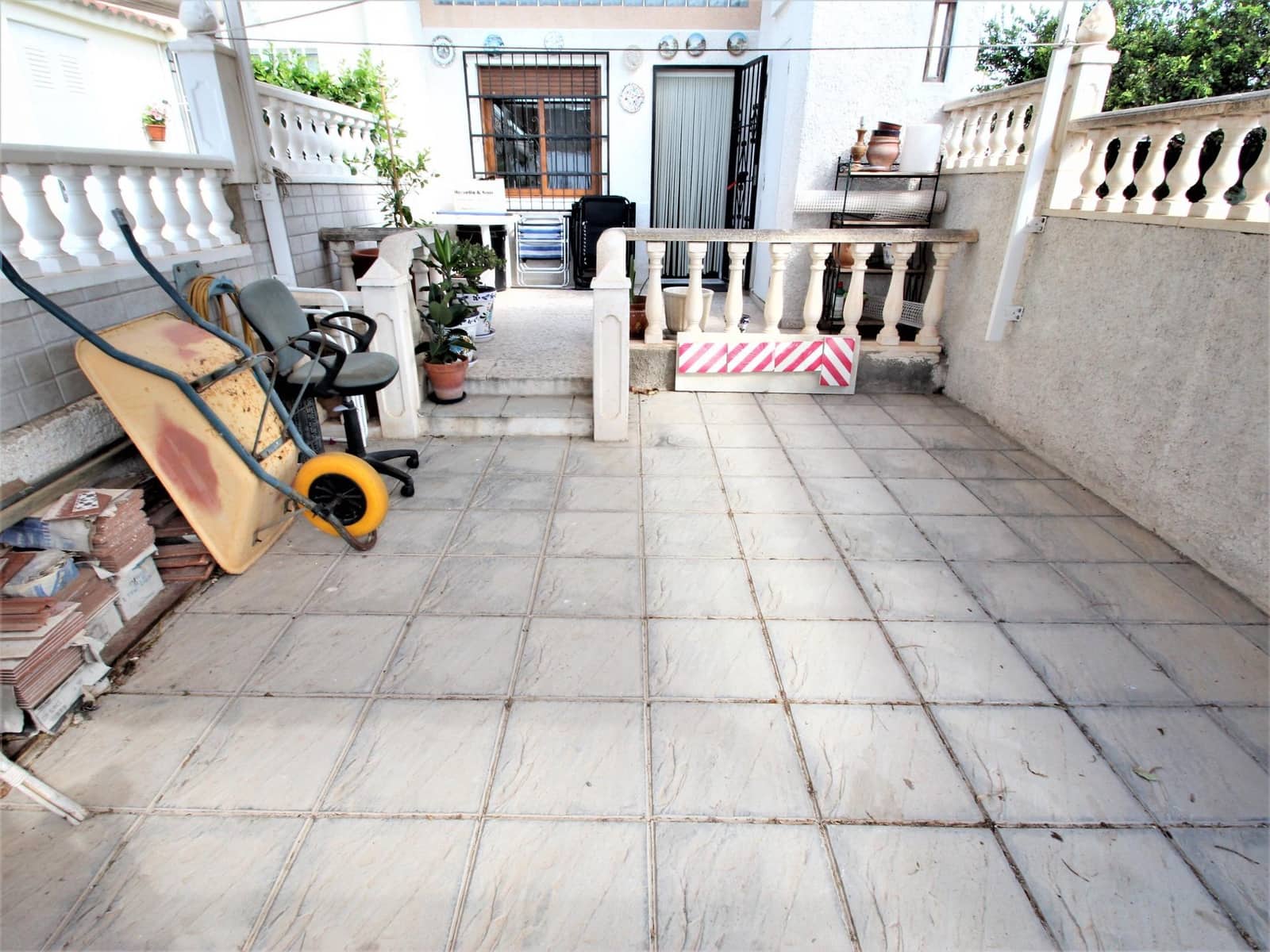 Apartamento de 2 habitaciones en Torrevieja en venta - 139.900 € (Ref: 9059604)