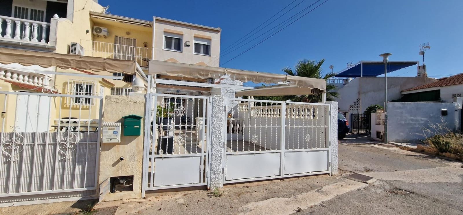 Apartamento de 2 habitaciones en Torrevieja en venta - 139.900 € (Ref: 9059604)