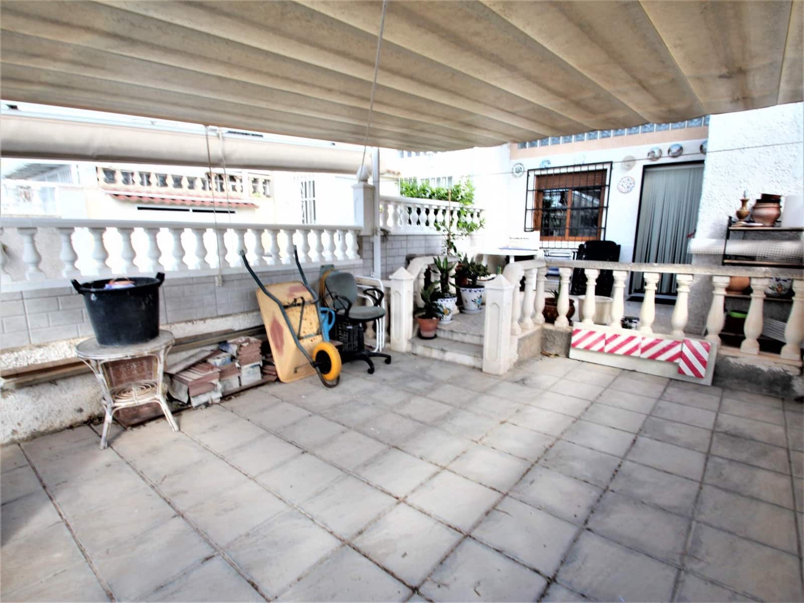 Apartamento de 2 habitaciones en Torrevieja en venta - 139.900 € (Ref: 9059604)