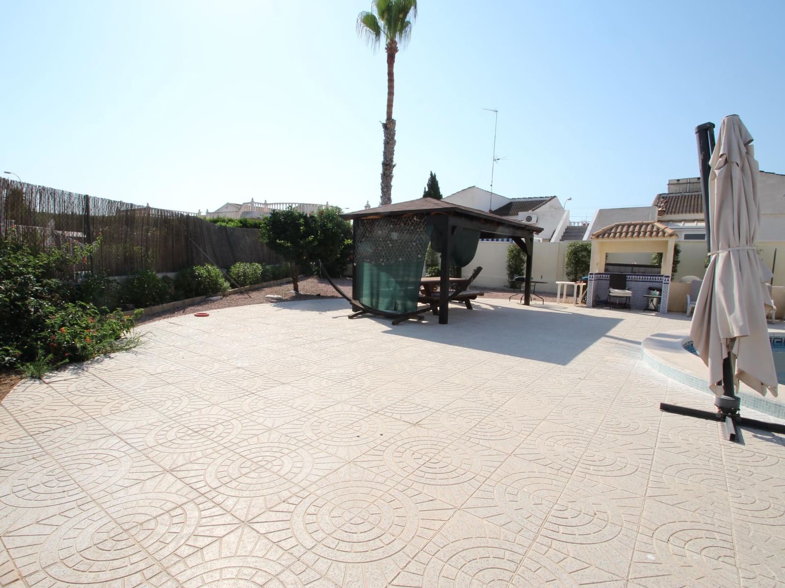 3 soveværelse Villa til salg i San Luis med swimmingpool - € 589.900 (Ref: 9128522)