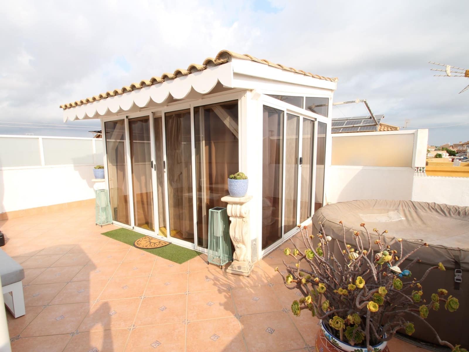 3 soveværelse Bungalow til salg i Torrevieja med swimmingpool - € 169.900 (Ref: 9187148)