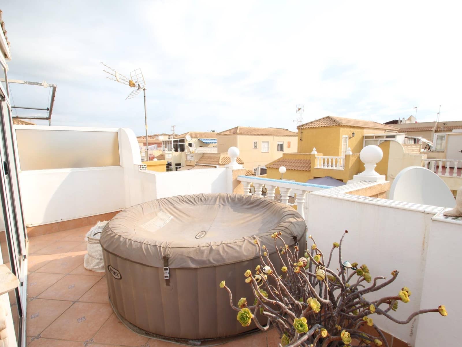 3 soveværelse Bungalow til salg i Torrevieja med swimmingpool - € 169.900 (Ref: 9187148)