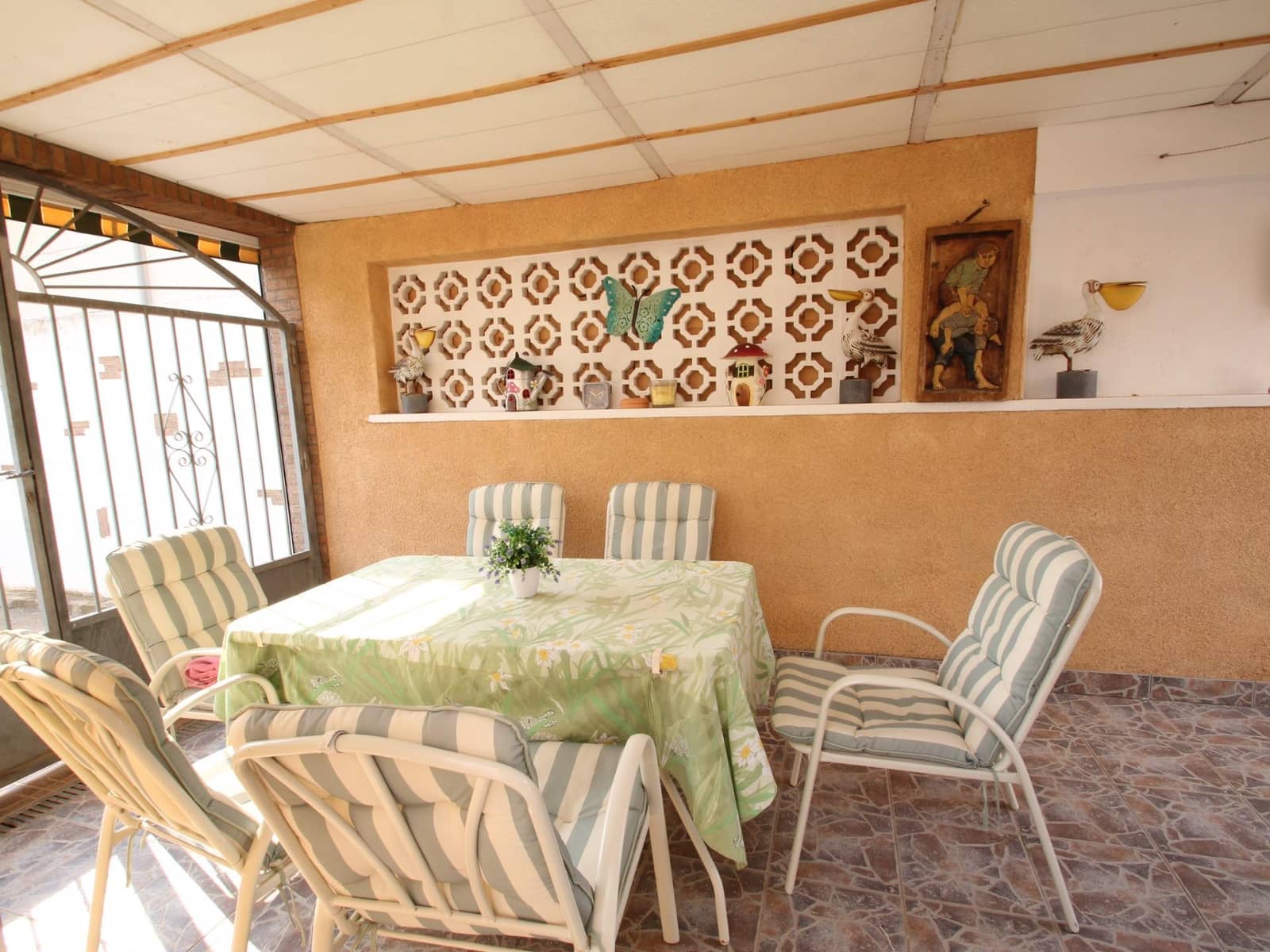 3 soveværelse Bungalow til salg i Torrevieja med swimmingpool - € 169.900 (Ref: 9187148)