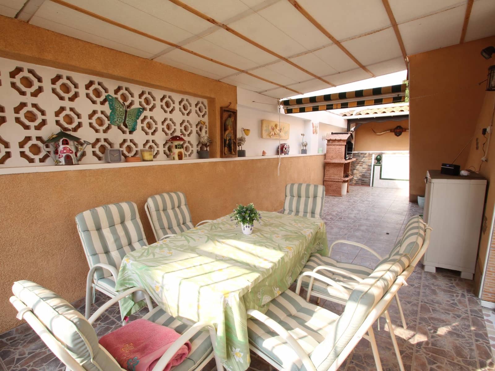 3 soveværelse Bungalow til salg i Torrevieja med swimmingpool - € 169.900 (Ref: 9187148)