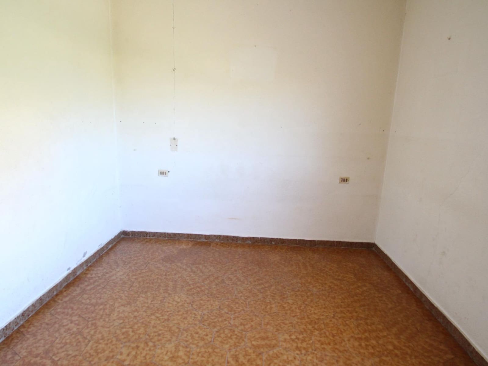 3 makuuhuone Huvila myytävänä paikassa Torrevieja mukana 
autotalli - 299 900 € (Ref: 9330852)