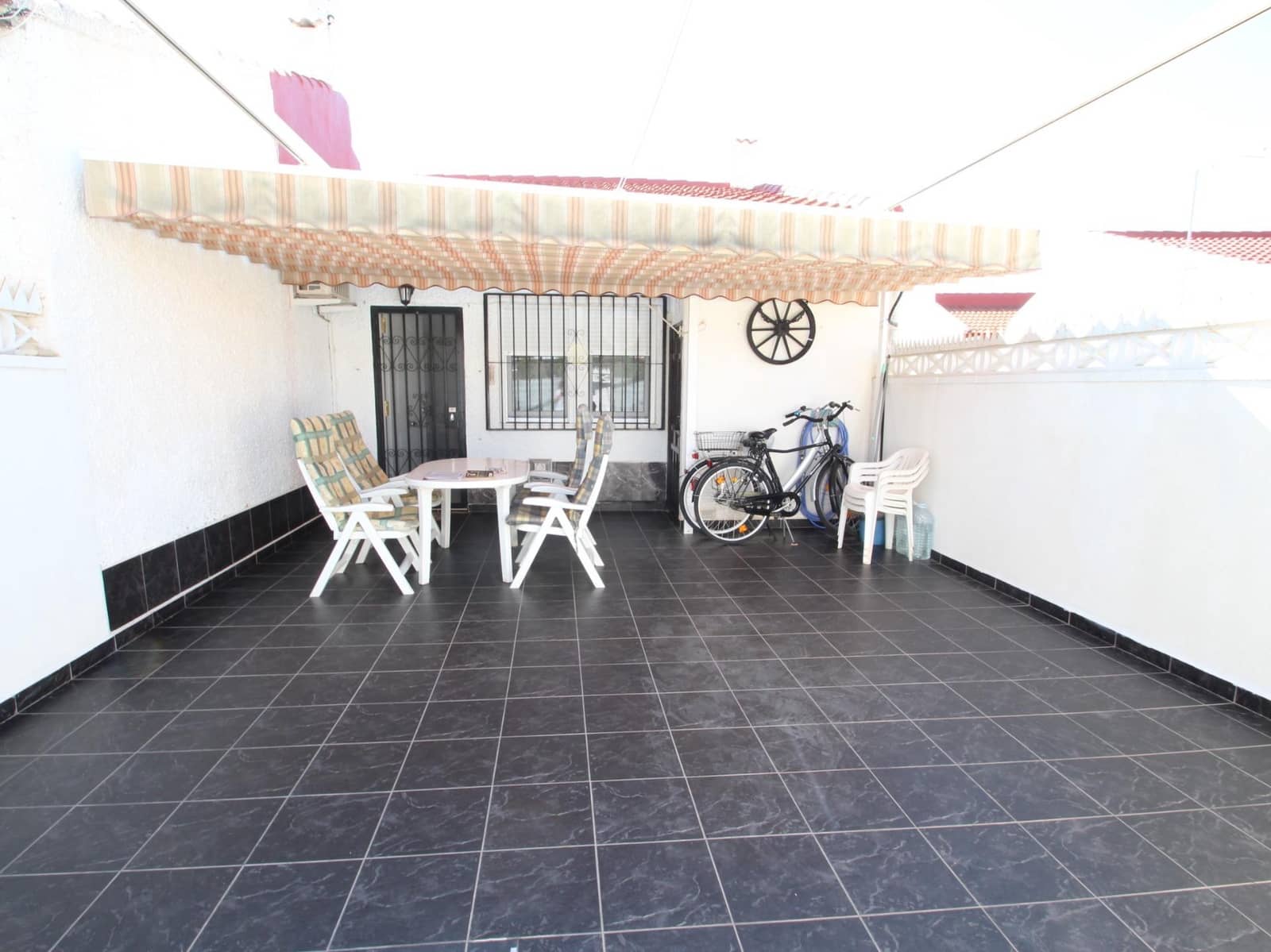 1 chambre Bungalow à vendre à Torrevieja - 89 900 € (Ref: 9337864)