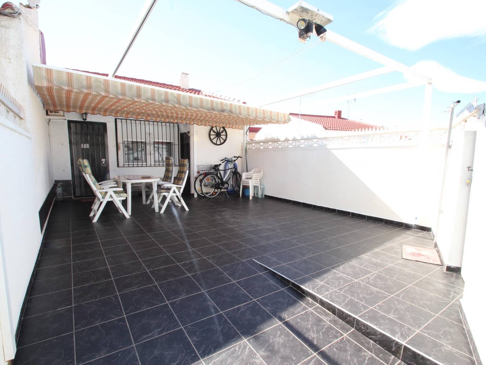 1 chambre Bungalow à vendre à Torrevieja - 89 900 € (Ref: 9337864)