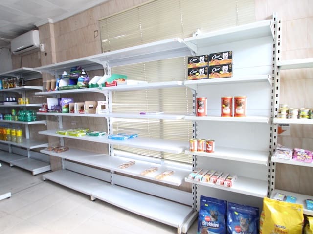 Commercial for sale in El Chaparral - La Siesta - La Torreta, Torrevieja - € 129,900 (Ref: 9367390)