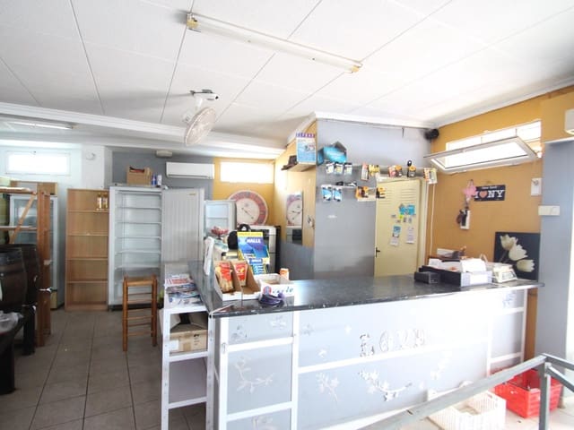 Commercial for sale in El Chaparral - La Siesta - La Torreta, Torrevieja - € 129,900 (Ref: 9367390)