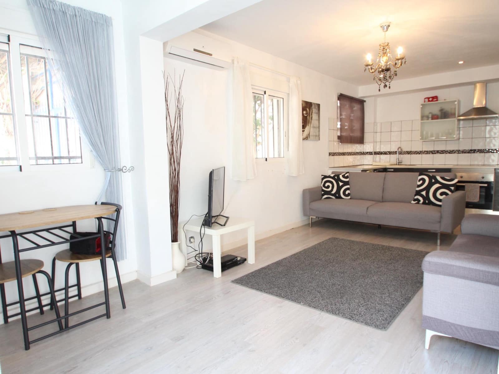 1 soverom Bungalow til salgs i El Chaparral med svømmebasseng - € 94 900 (Ref: 9373653)