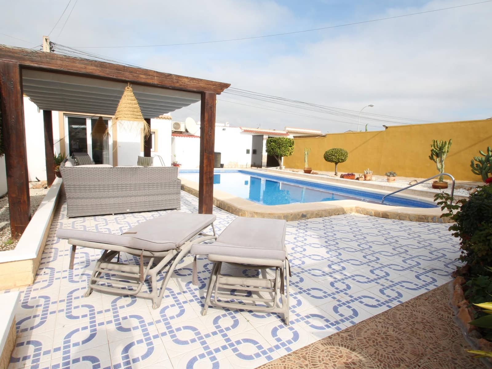 4 camera da letto Villa in vendita in La Siesta con piscina garage - 389.900 € (Rif: 9385487)