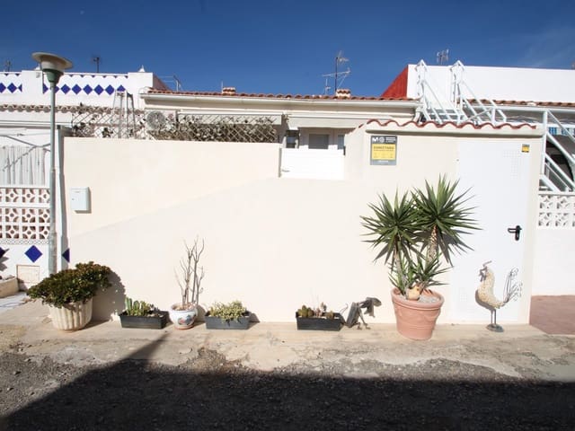 Bungalow de 2 habitaciones en San Luis, Torrevieja en venta - 144.900 € (Ref: 9385488)