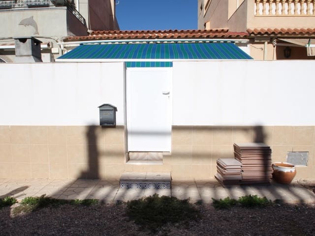 Bungalow de 2 habitaciones en La Siesta, Torrevieja en venta - 134.900 € (Ref: 9390577)