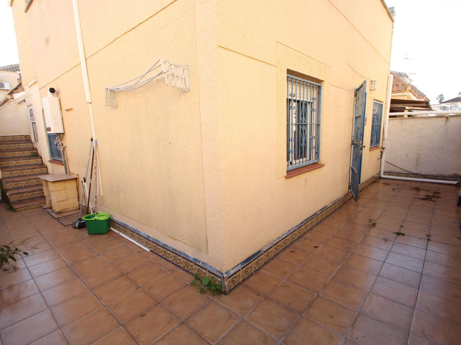 2 chambre Bungalow à vendre à Torrevieja avec piscine - 149 900 € (Ref: 9403289)