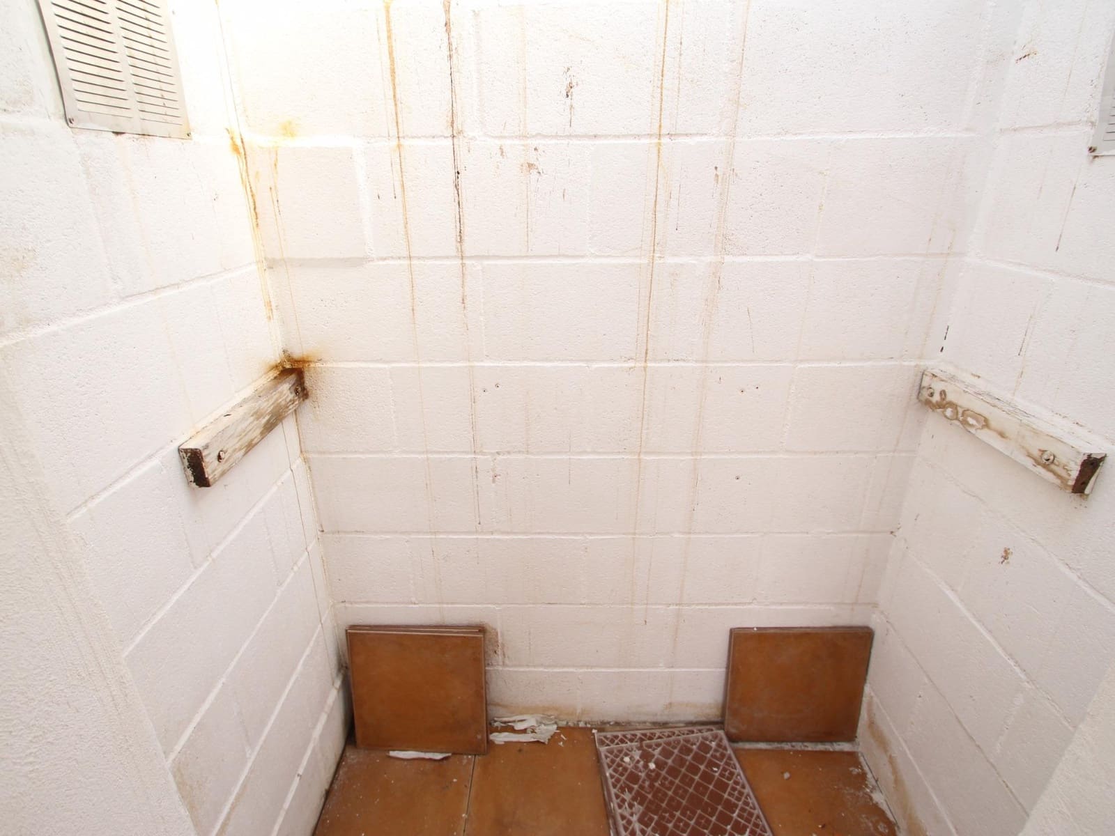 2 chambre Bungalow à vendre à Torrevieja avec piscine - 149 900 € (Ref: 9403289)