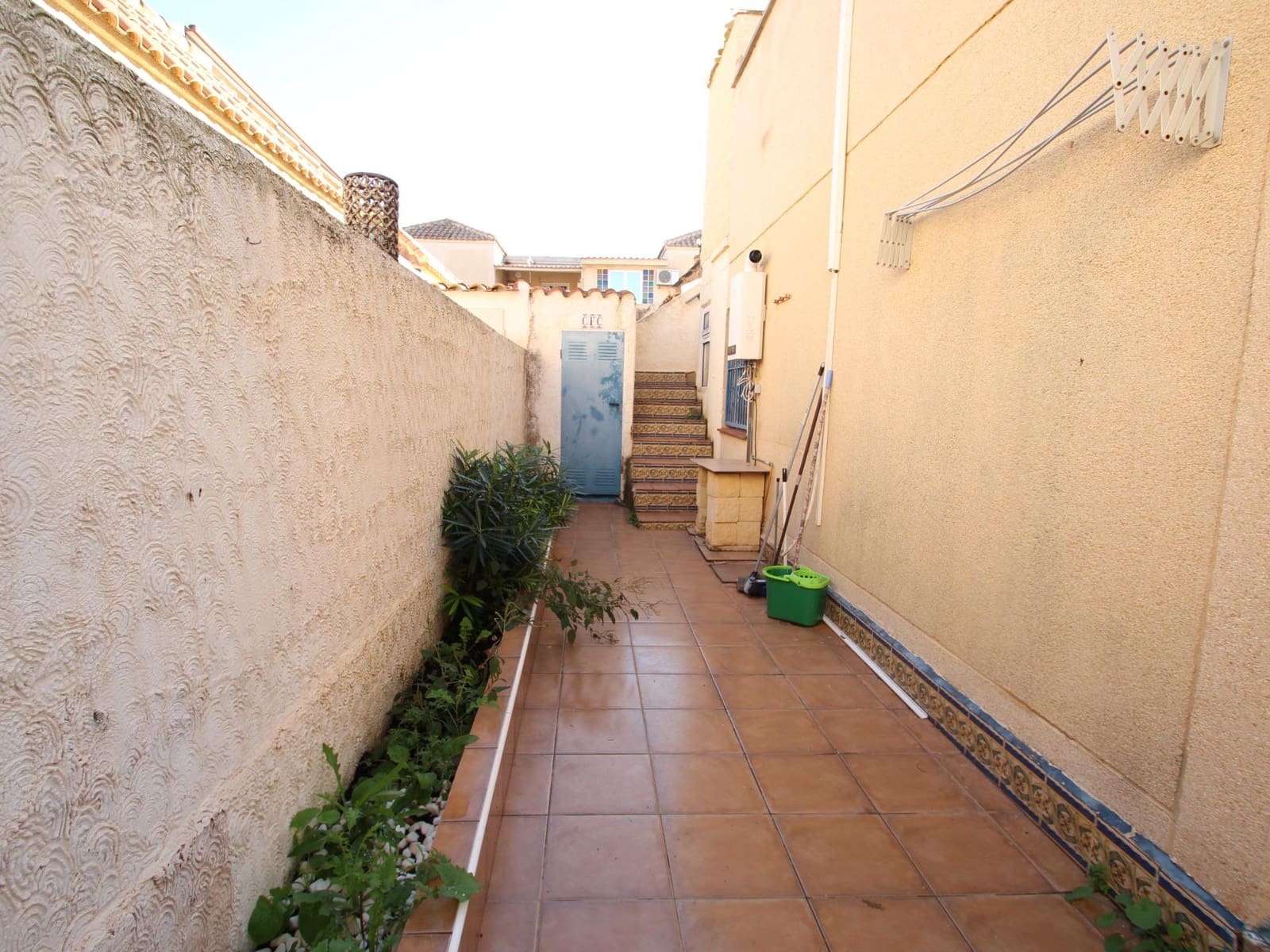 2 chambre Bungalow à vendre à Torrevieja avec piscine - 149 900 € (Ref: 9403289)