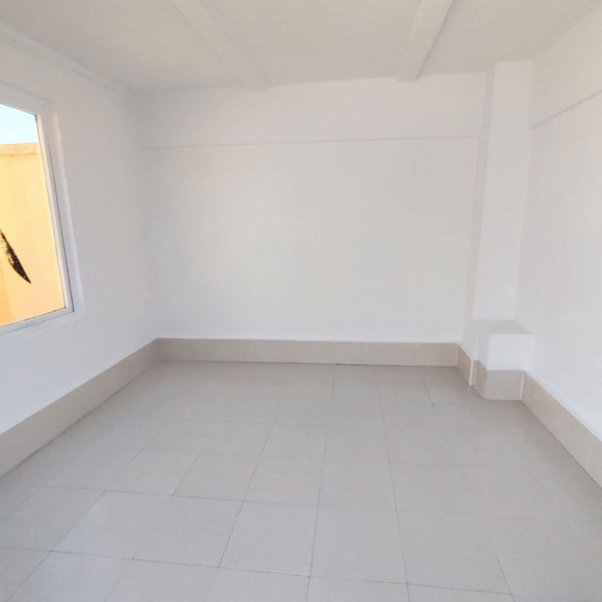 2 bedroom Bungalow for rent in Torrevieja with pool - € 900 (Ref: 9403289)