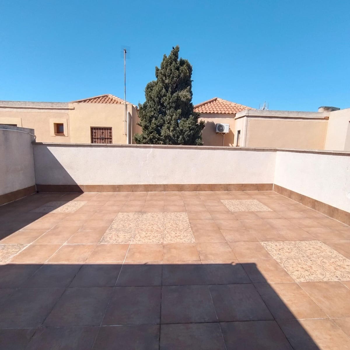 2 bedroom Bungalow for rent in Torrevieja with pool - € 900 (Ref: 9403289)