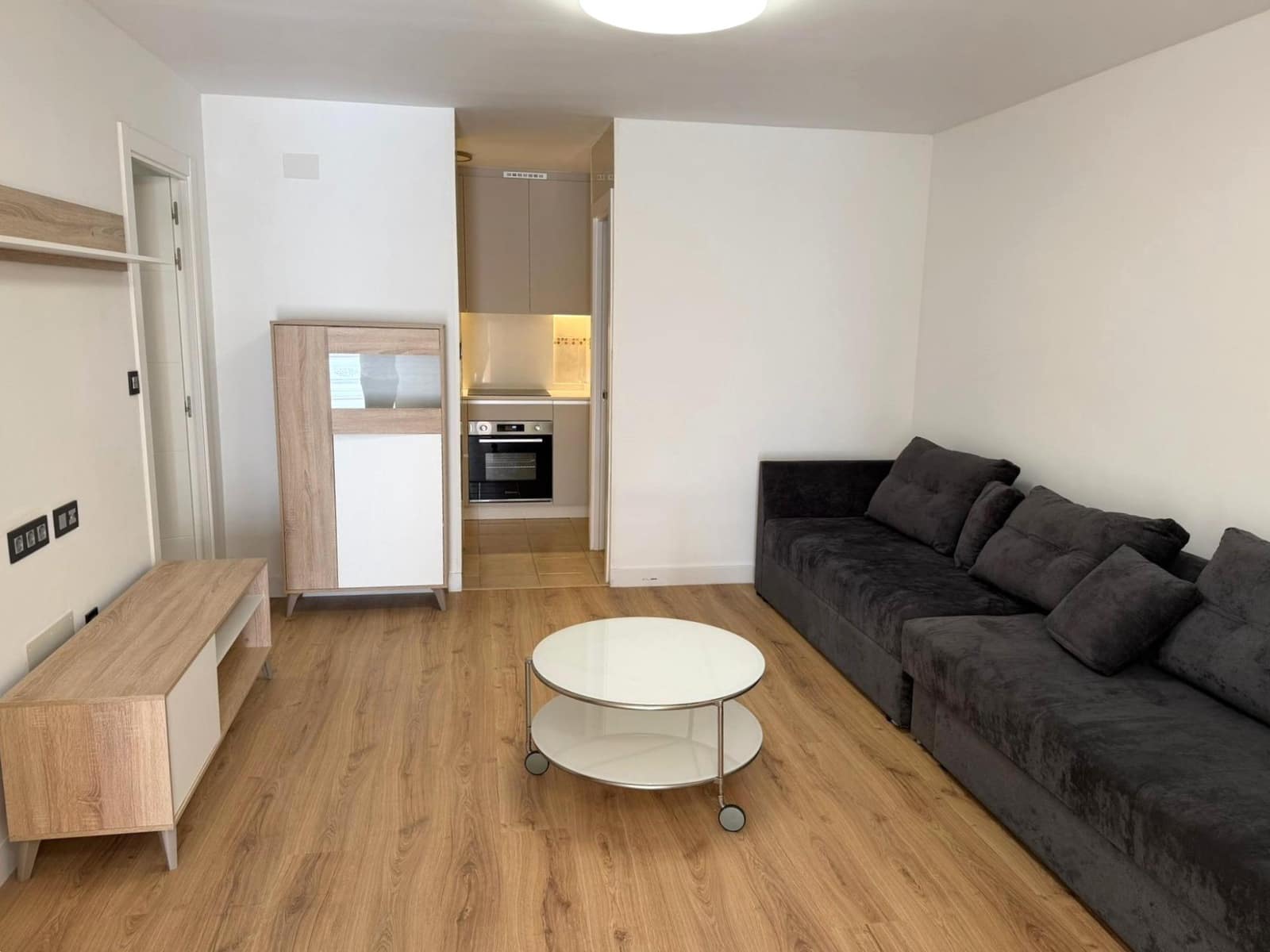 2 bedroom Bungalow for rent in Torrevieja with pool - € 900 (Ref: 9403289)