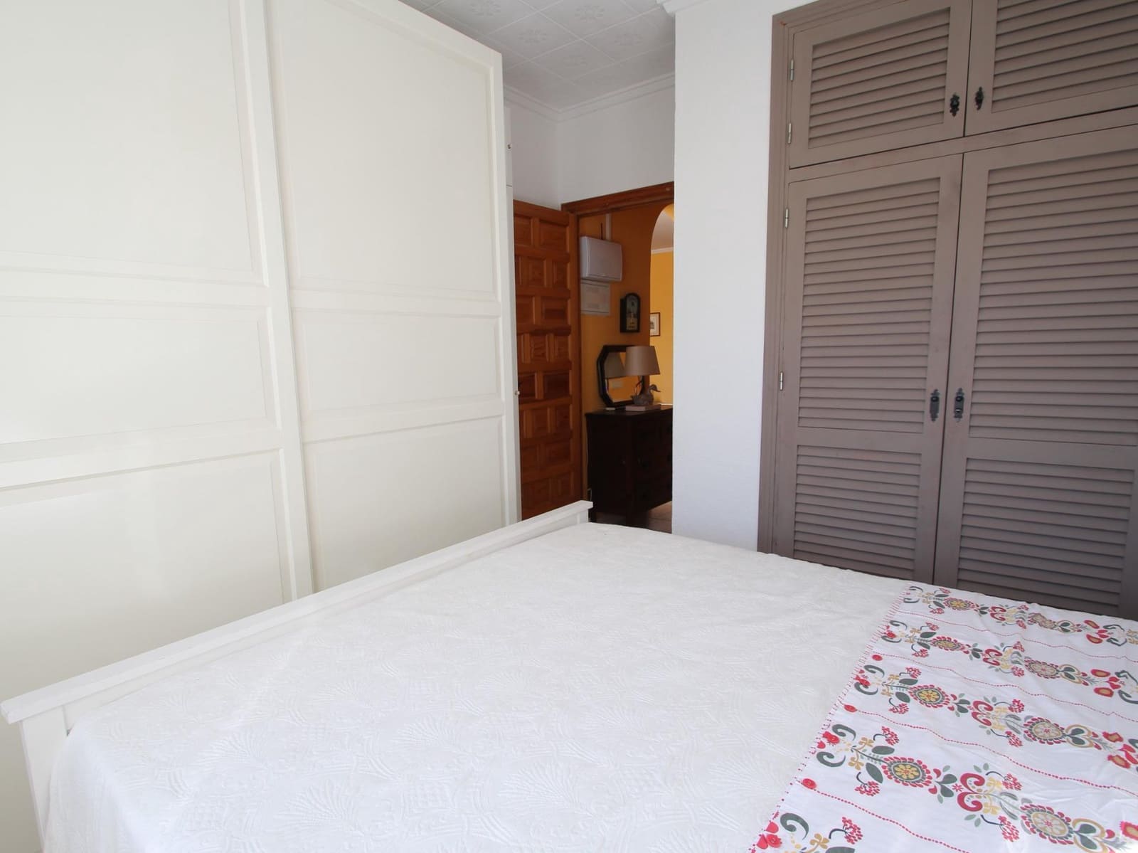 Chalet de 3 habitaciones en San Luis en venta con piscina garaje - 349.900 € (Ref: 9419608)