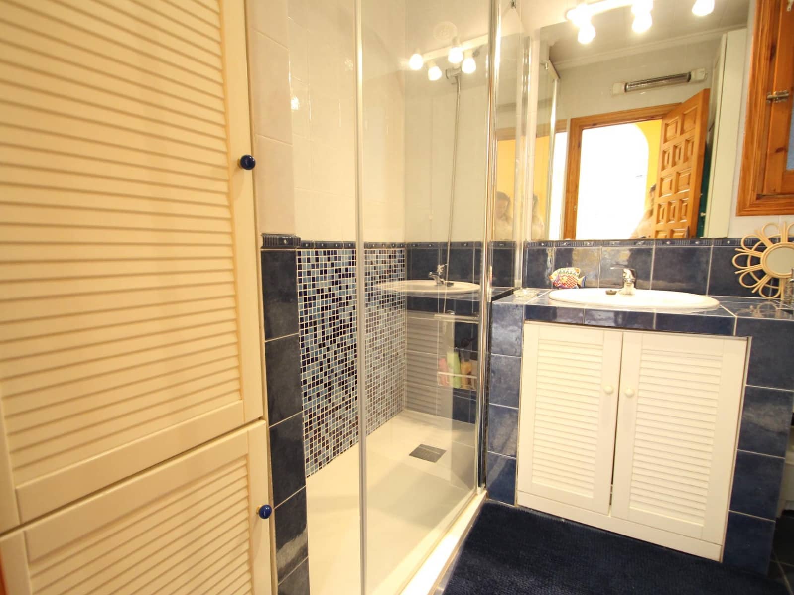 Chalet de 3 habitaciones en San Luis en venta con piscina garaje - 349.900 € (Ref: 9419608)