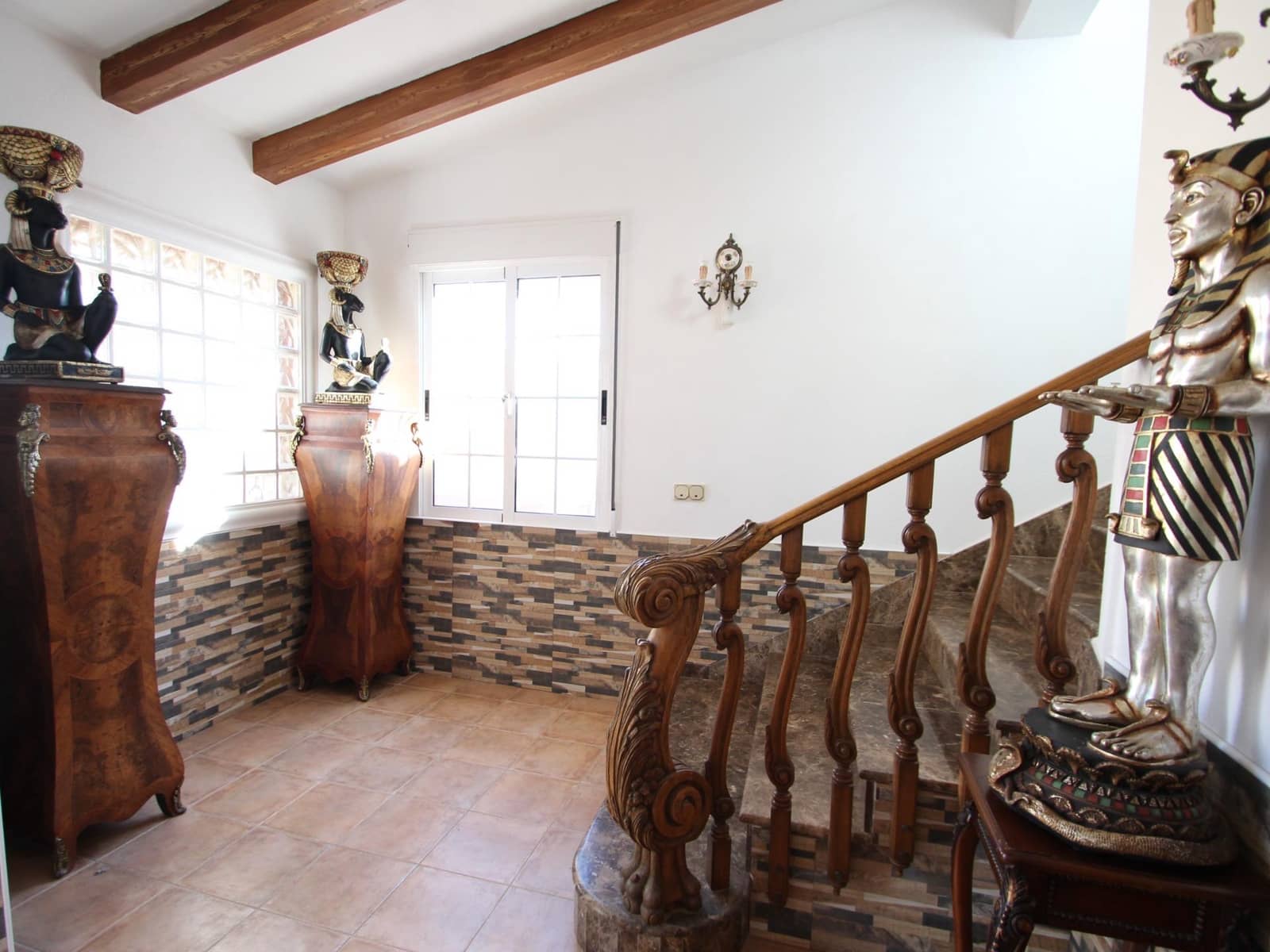 5 chambre Villa/Maison à vendre à El Chaparral avec piscine garage - 688 900 € (Ref: 9422305)