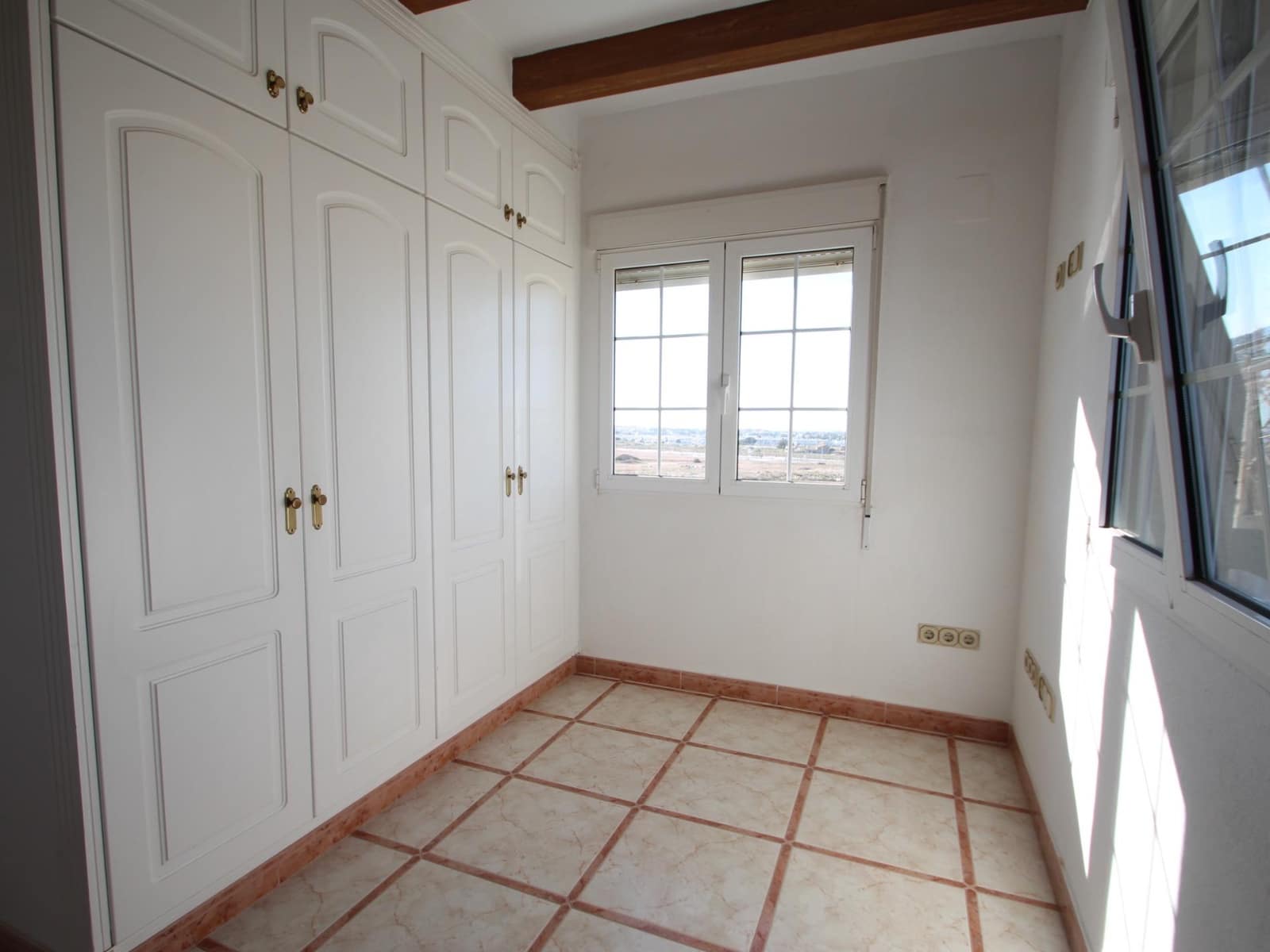 5 chambre Villa/Maison à vendre à El Chaparral avec piscine garage - 688 900 € (Ref: 9422305)