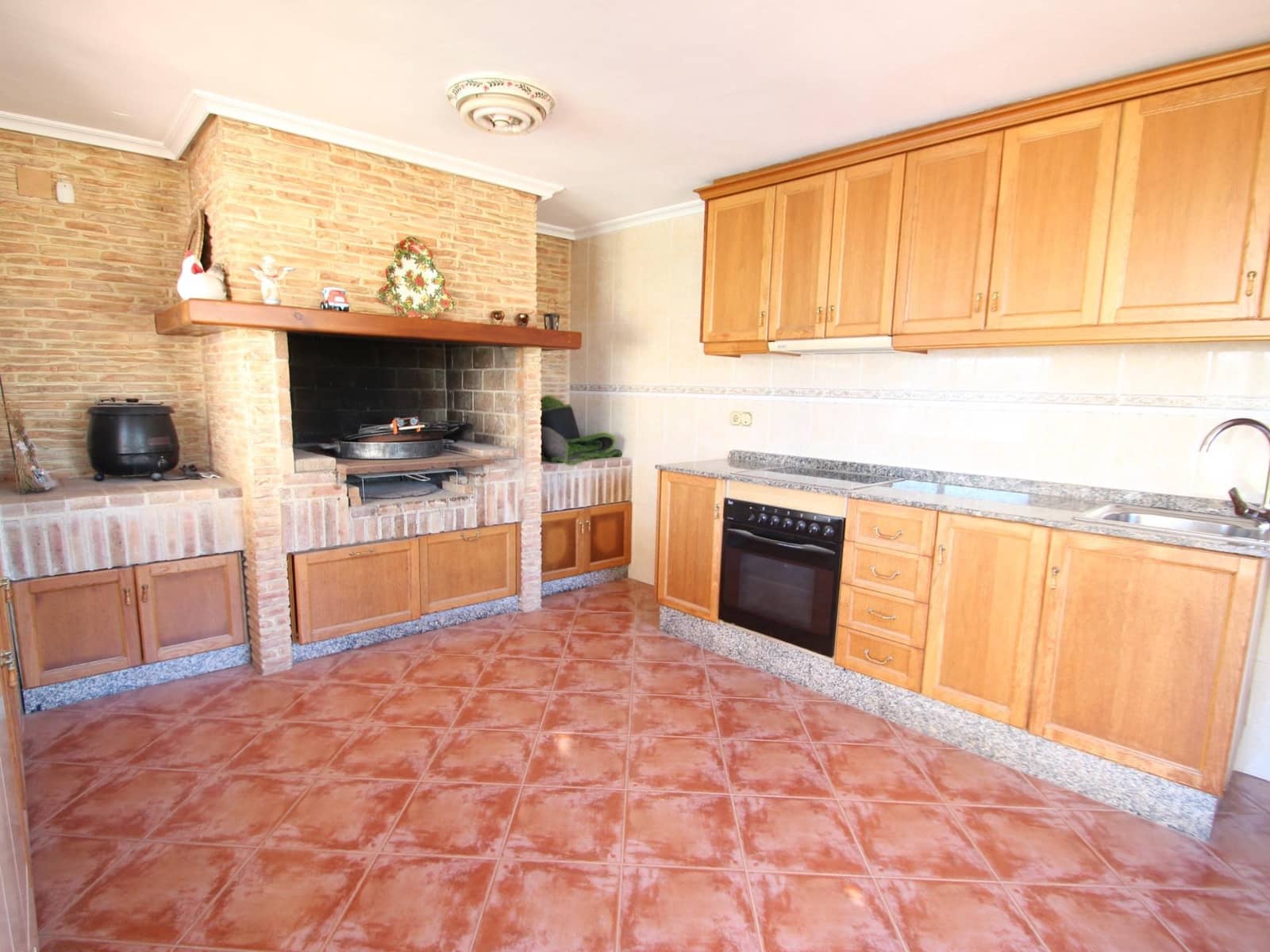 5 chambre Villa/Maison à vendre à El Chaparral avec piscine garage - 688 900 € (Ref: 9422305)