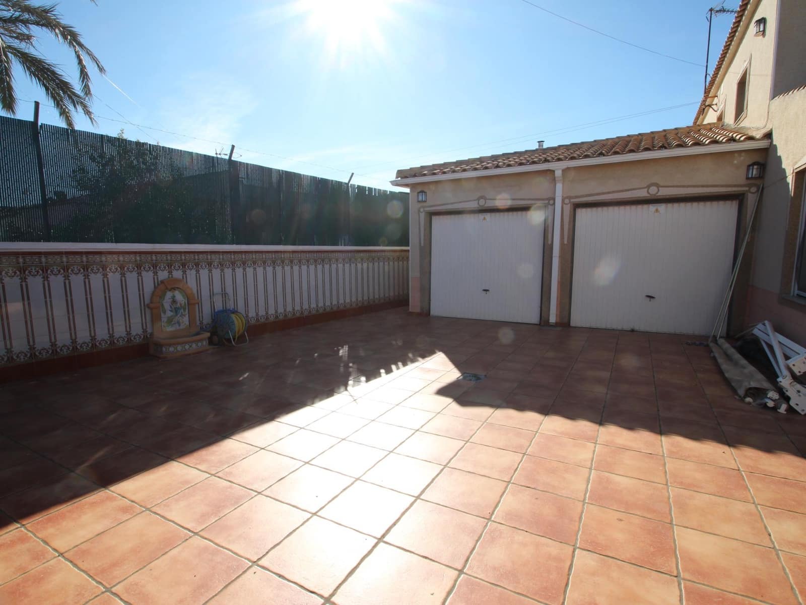 5 chambre Villa/Maison à vendre à El Chaparral avec piscine garage - 688 900 € (Ref: 9422305)