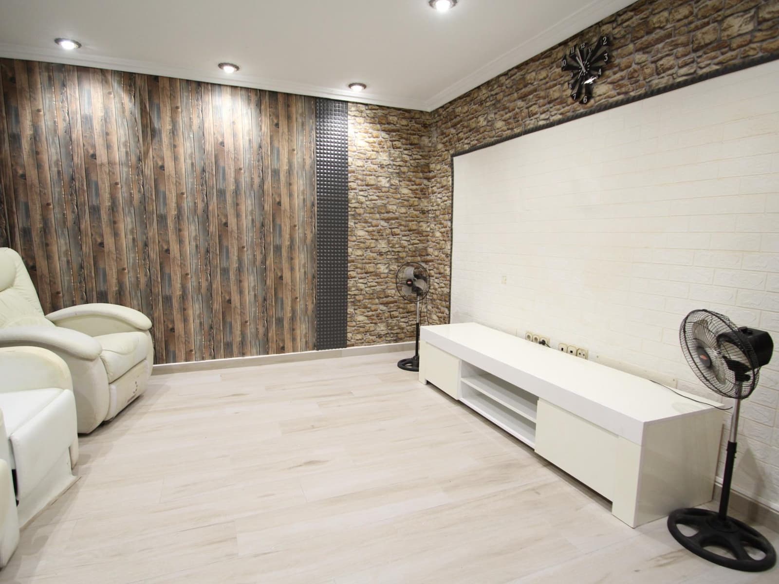 5 chambre Villa/Maison à vendre à El Chaparral avec piscine garage - 688 900 € (Ref: 9422305)