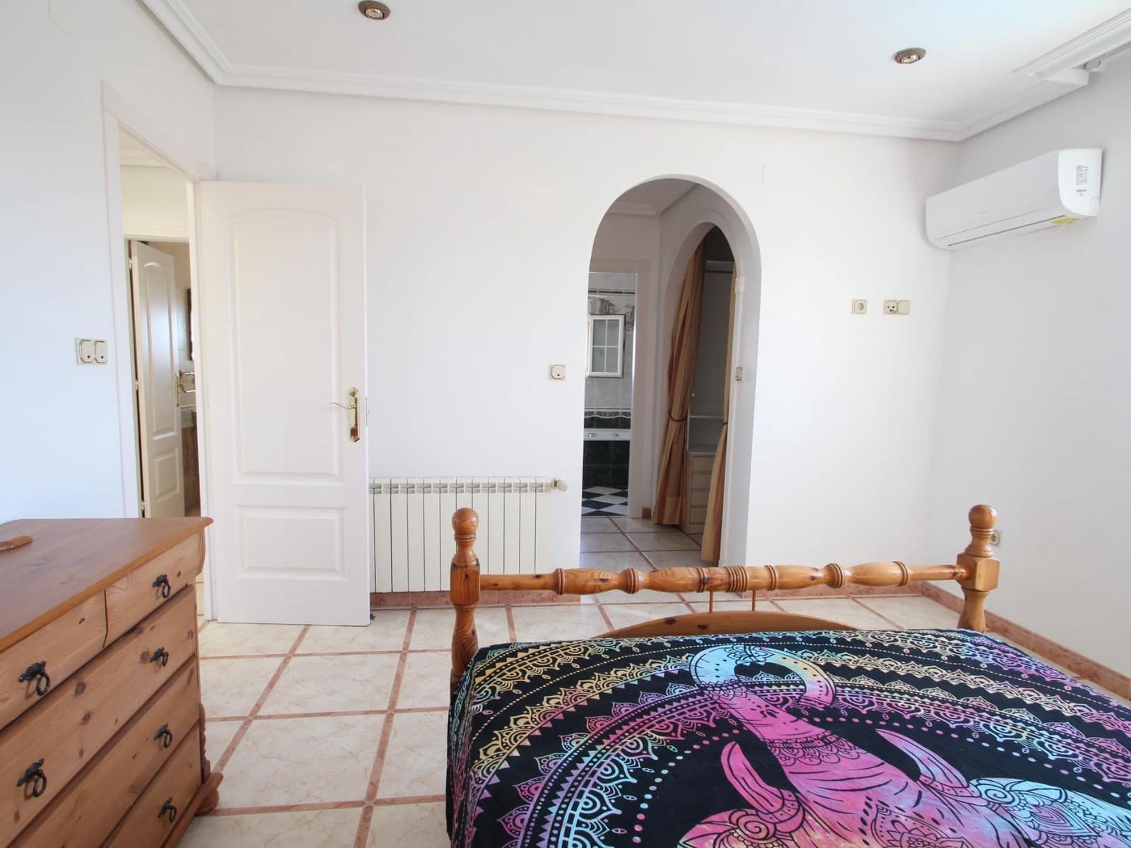 5 chambre Villa/Maison à vendre à El Chaparral avec piscine garage - 688 900 € (Ref: 9422305)