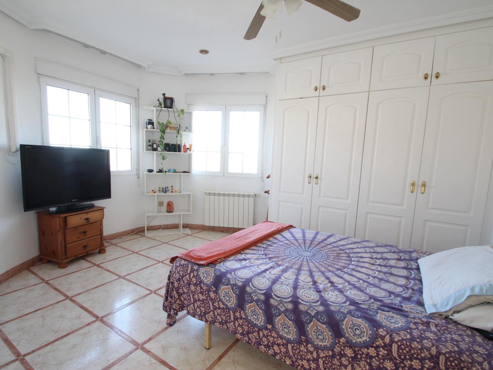 5 chambre Villa/Maison à vendre à El Chaparral avec piscine garage - 688 900 € (Ref: 9422305)