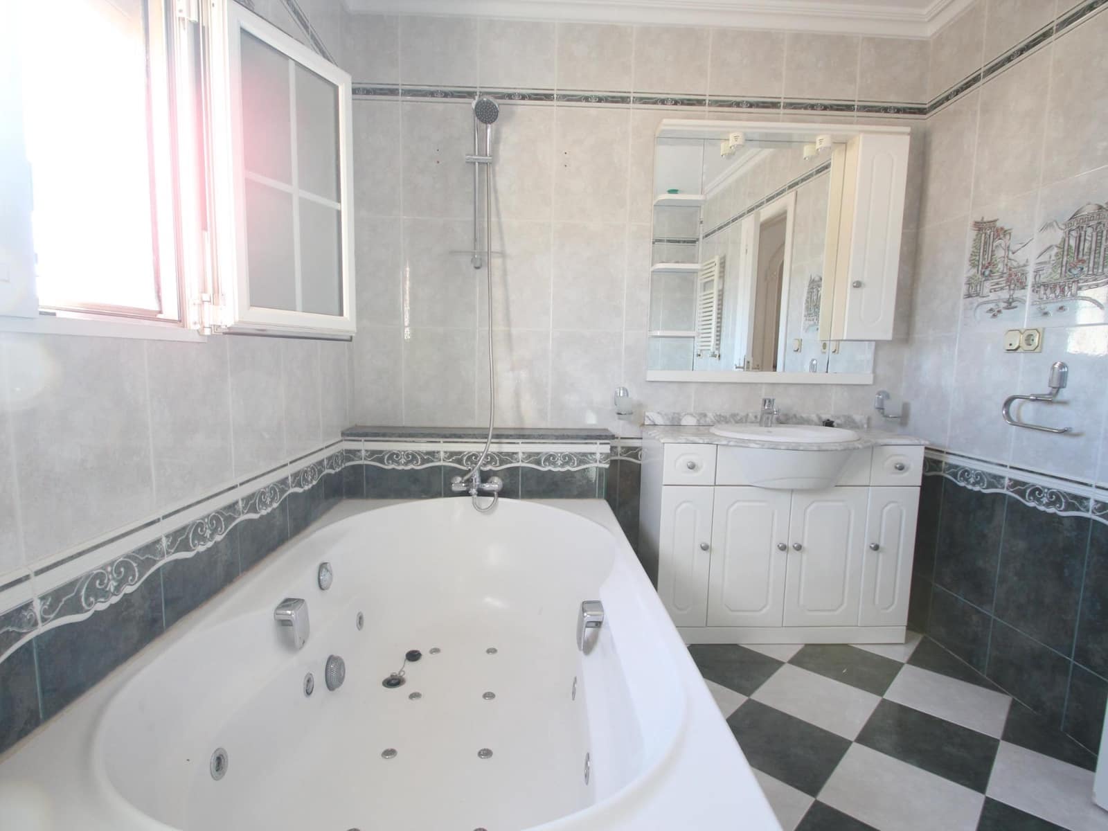 5 chambre Villa/Maison à vendre à El Chaparral avec piscine garage - 688 900 € (Ref: 9422305)